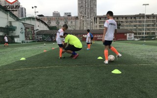 中国有地方学足球吗，中国有地方学足球吗现在